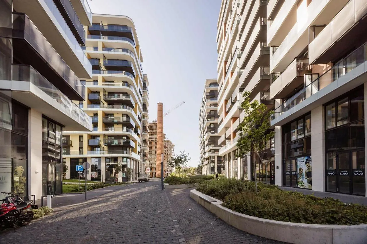 Modern Riverside Apartment With Free Parking Budapest Hungary