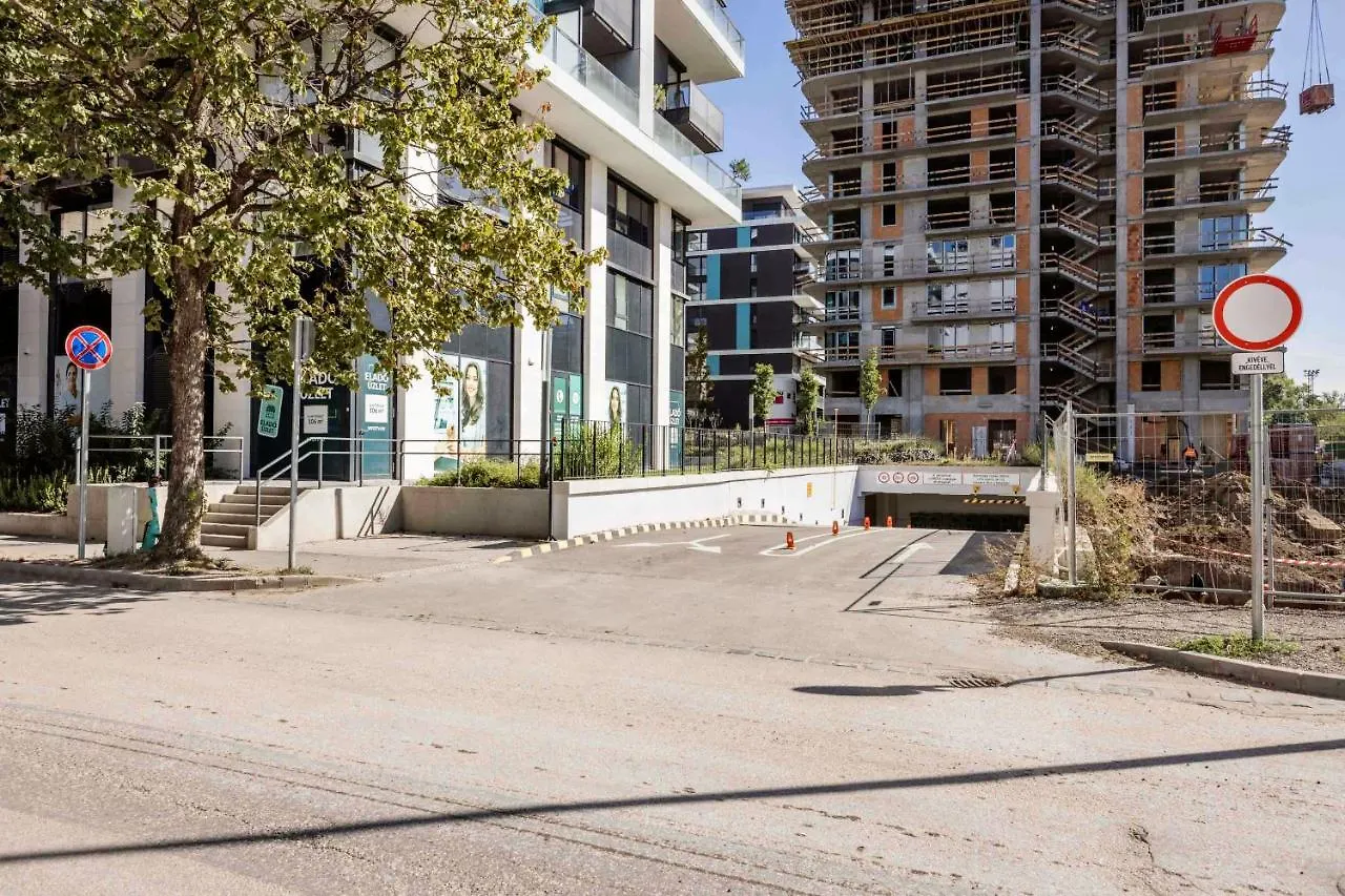 Modern Riverside Apartment With Free Parking Budapest