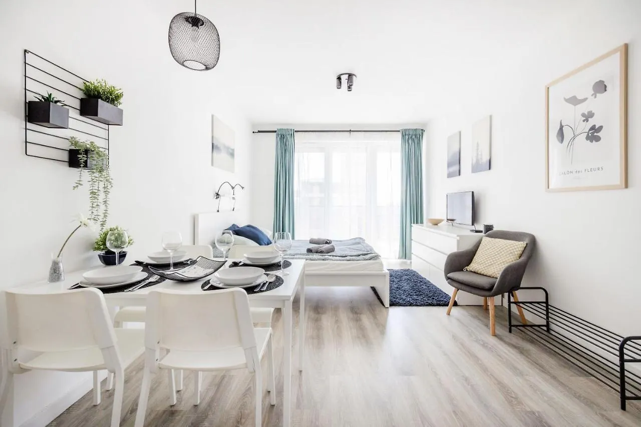 Modern Riverside Apartment With Free Parking Budapest